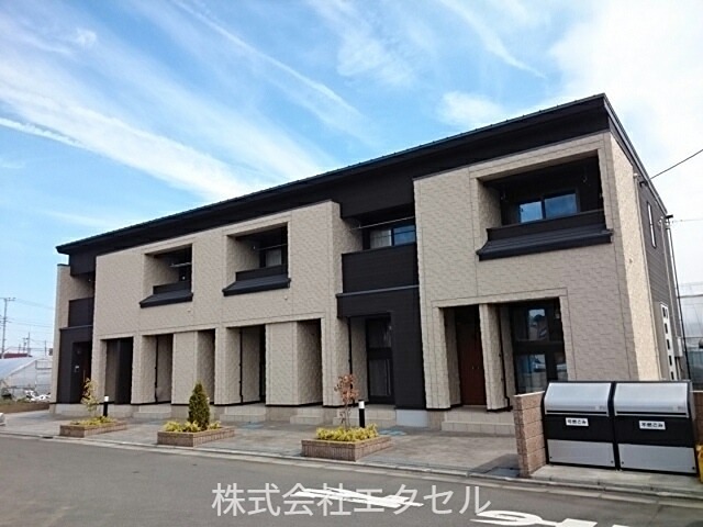 建物外観　平山城址公園駅 徒歩 10分です。