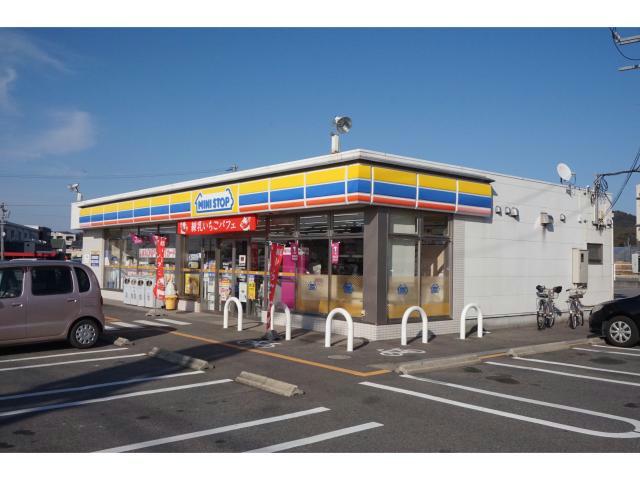 コンビニ　ミニストップ幸田大草店（コンビニ）まで729m