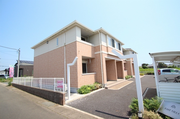 EAST VILLAの外観写真