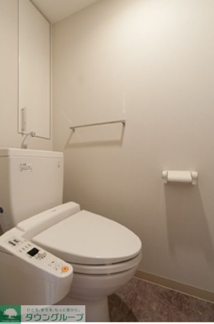 トイレ　※写真は同タイプ住戸です。