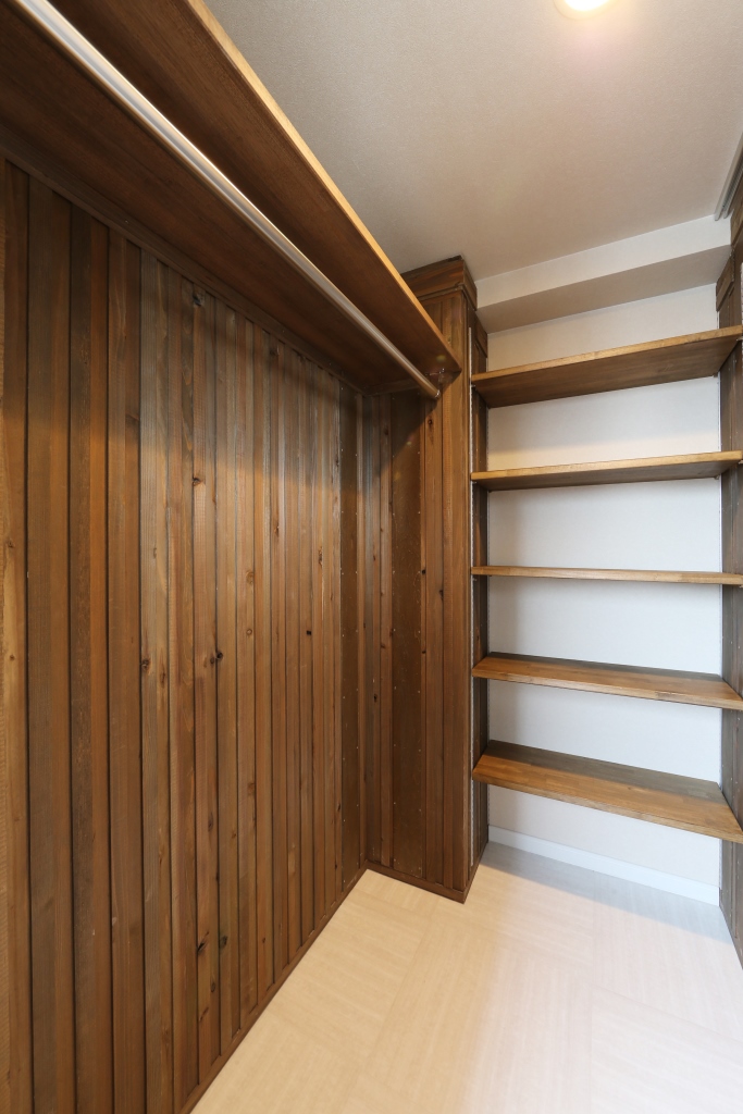 収納　WCLは洋室から洗面へ通り抜け可能で利便性を考慮し