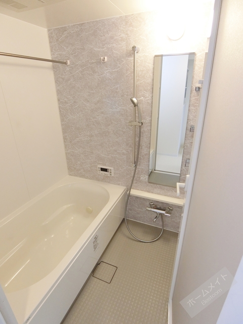 バス・シャワールーム　追い焚き付で寒い日も温まります♪