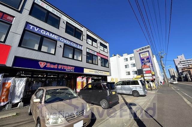 【札幌市中央区南十七条西のマンションのレンタルビデオ】