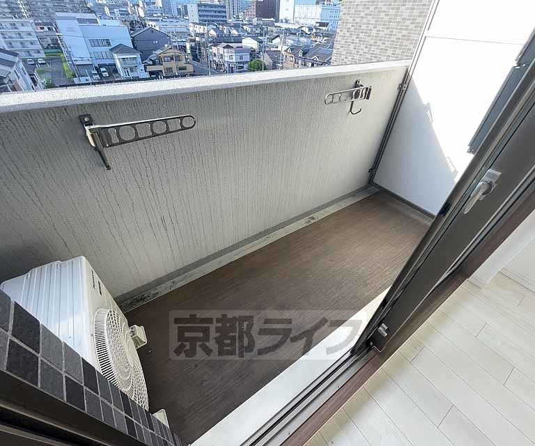 【京都市下京区西七条北月読町のマンションのバルコニー】