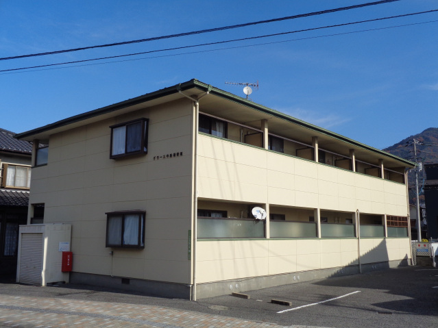 グラース中島壱番館の建物外観