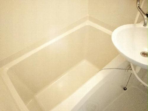 バス・シャワールーム　バス・トイレ別です。同タイプの写真です。