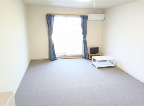 居室・リビング　備品や設備仕様は号室等により異なります現地をご確認ください。