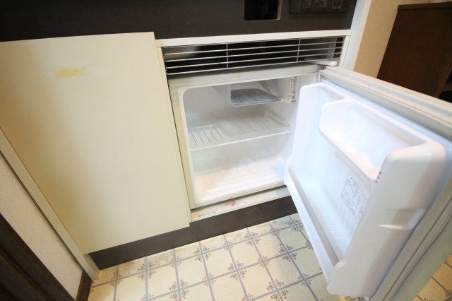 その他設備　ミニ冷蔵庫付いております