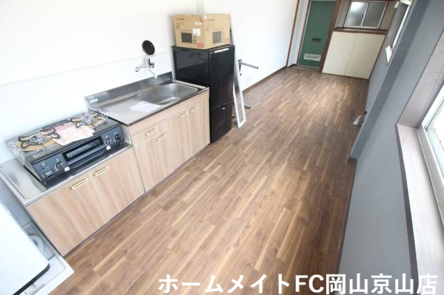 【岡山市北区表町のマンションのキッチン】