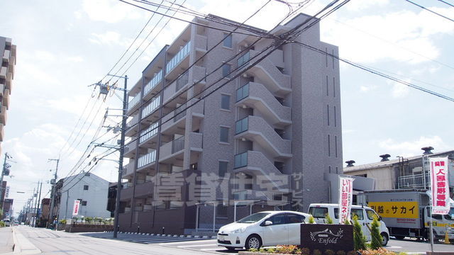 京都市南区吉祥院這登西町のマンションの建物外観