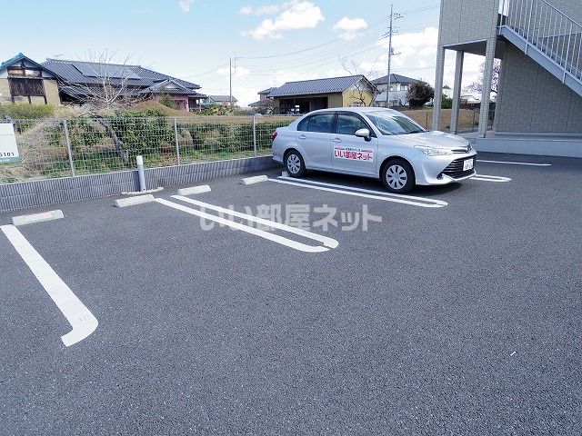 【アルフォート　Ｂの駐車場】