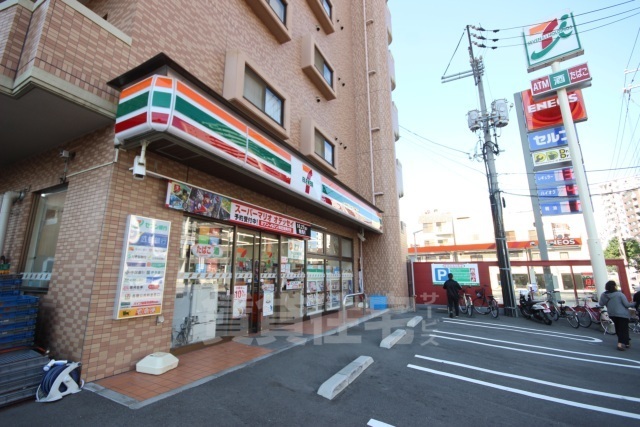 コンビニ　セブンイレブン　広島宇品御幸店（コンビニ）まで371m