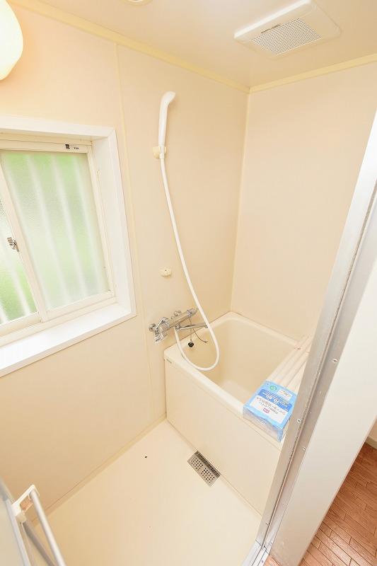 バス・シャワールーム　サファイアハイツ101号室