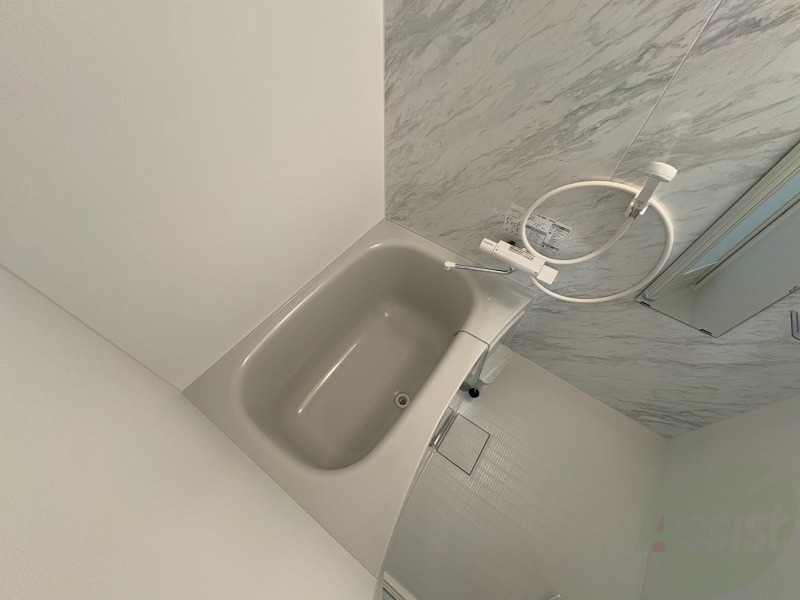 バス・シャワールーム　お風呂になります。一日の疲れを癒してくださいね。