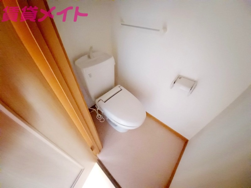 トイレ　同タイプの部屋写真です