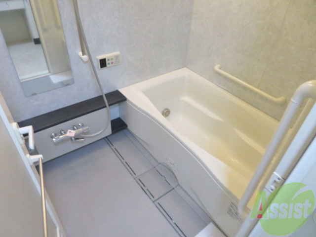 バス・シャワールーム　追い焚き機能付きなので、半身浴も気持ちよくできますね。