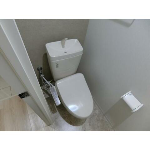 トイレ　落ち着いたトイレです