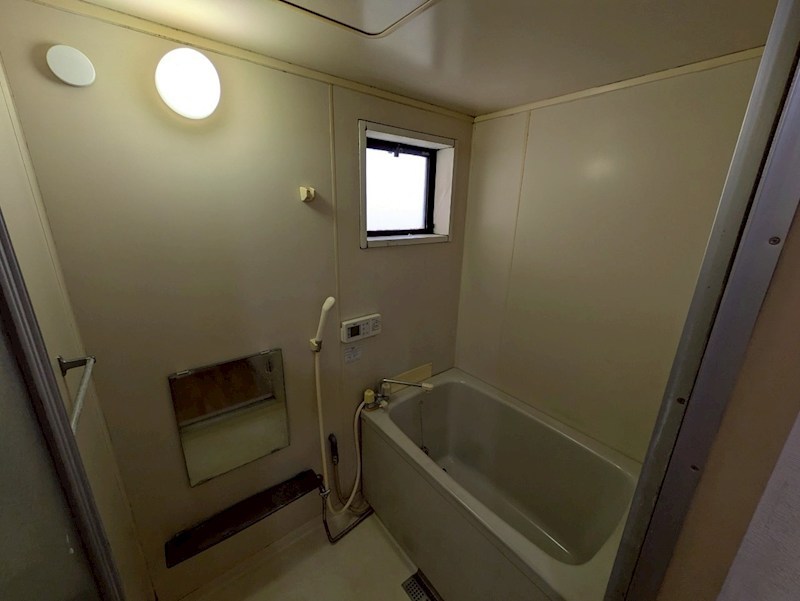 バス・シャワールーム　現況優先