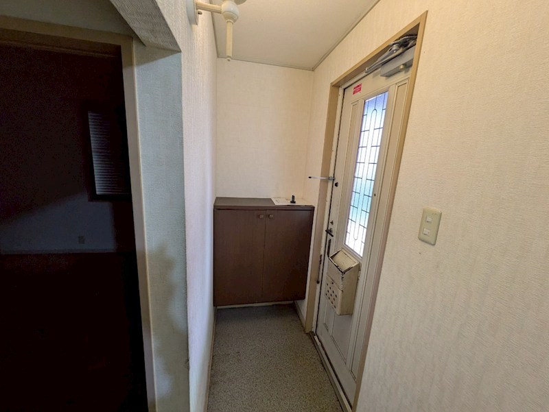 玄関　現況優先