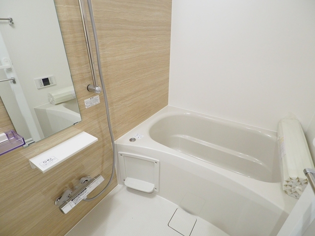 バス・シャワールーム　バスルーム