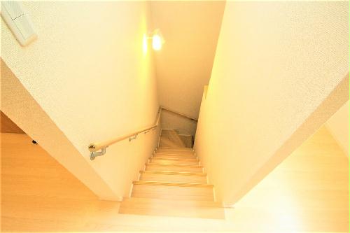 玄関　室内階段になりますよ！