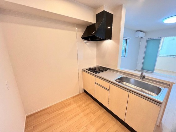 キッチン　※掲載写真は同マンション別部屋参考写真となります。