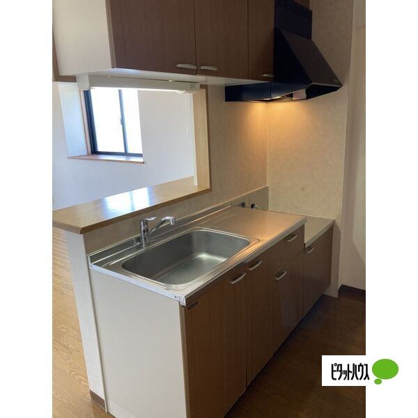 キッチン　同建物別部屋