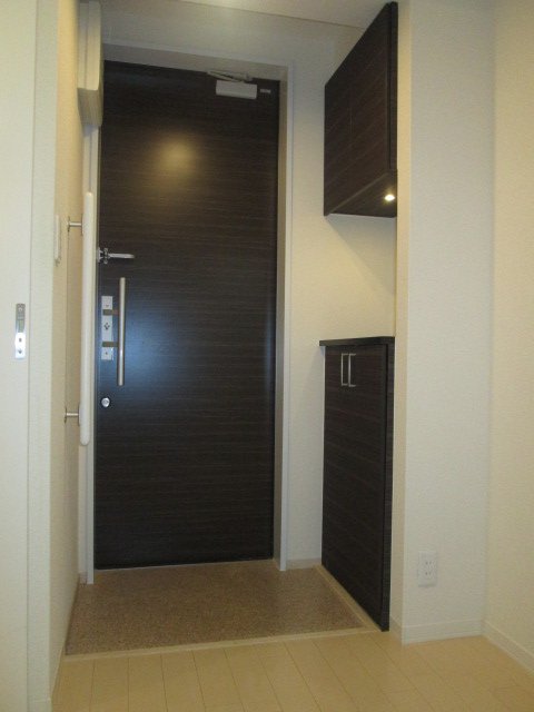 玄関　下駄箱付