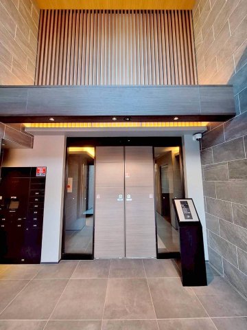 エントランス　★オートロック完備★