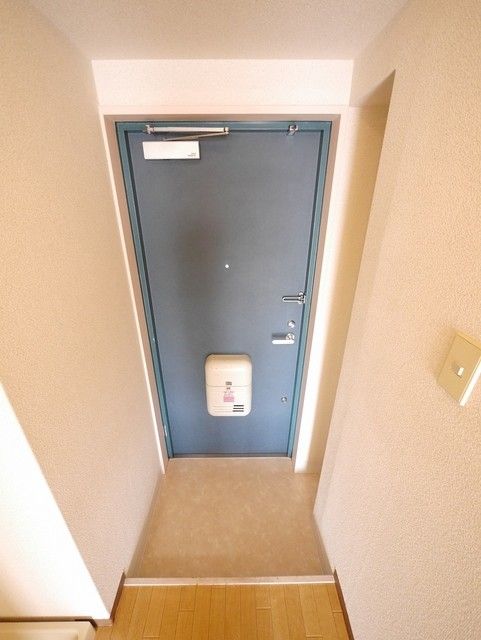 玄関　★お問い合わせはタウンハウジングまで★