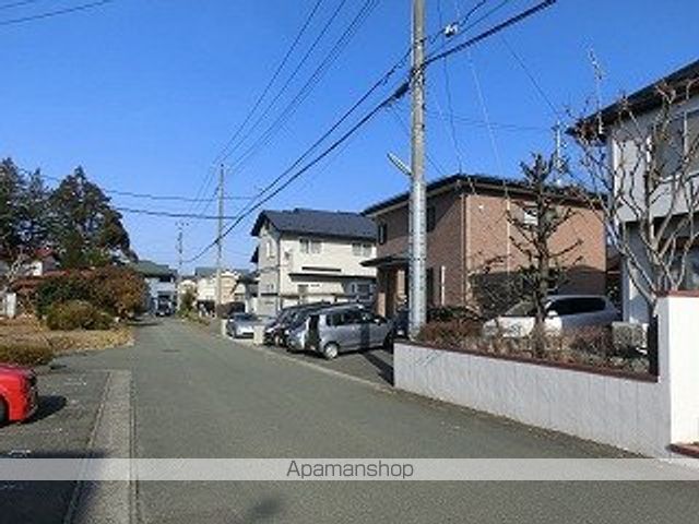 その他　周辺道路（その他）まで0m