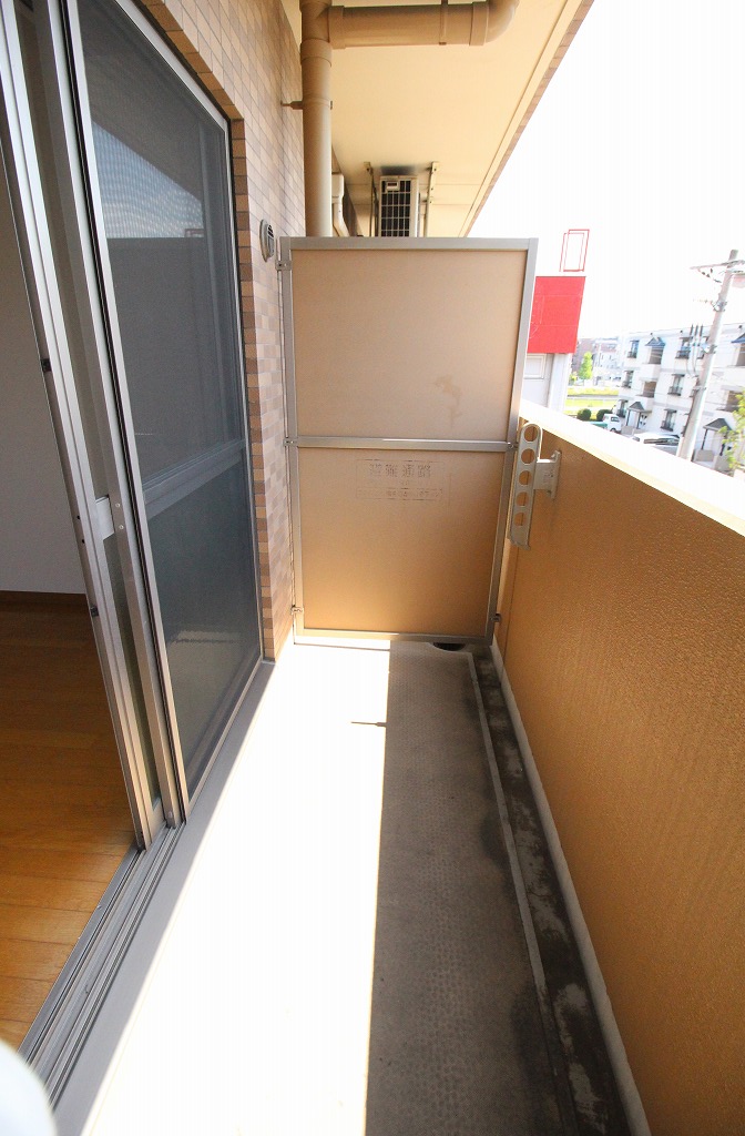 バルコニー　別の部屋の写真です