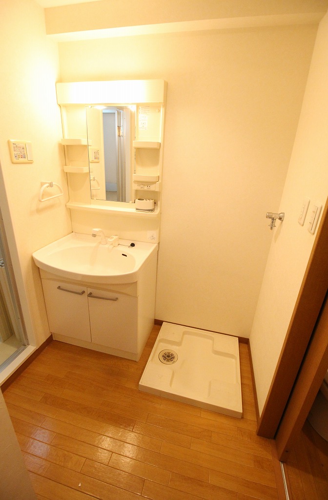 洗面設備　別の部屋の写真です