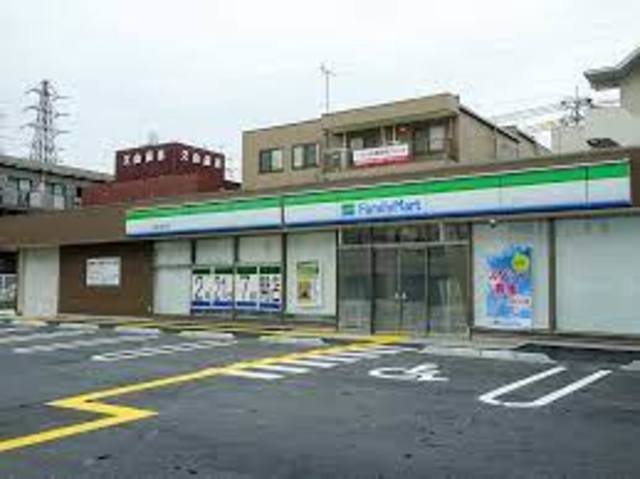 コンビニ　ファミリーマート井高野駅前店（コンビニ）まで230m