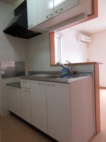 キッチン　写真は別の部屋のものです。