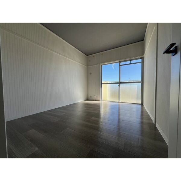 居室・リビング　※現状優先