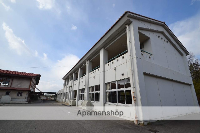 小学校　上黒瀬小学校（小学校）まで2200m