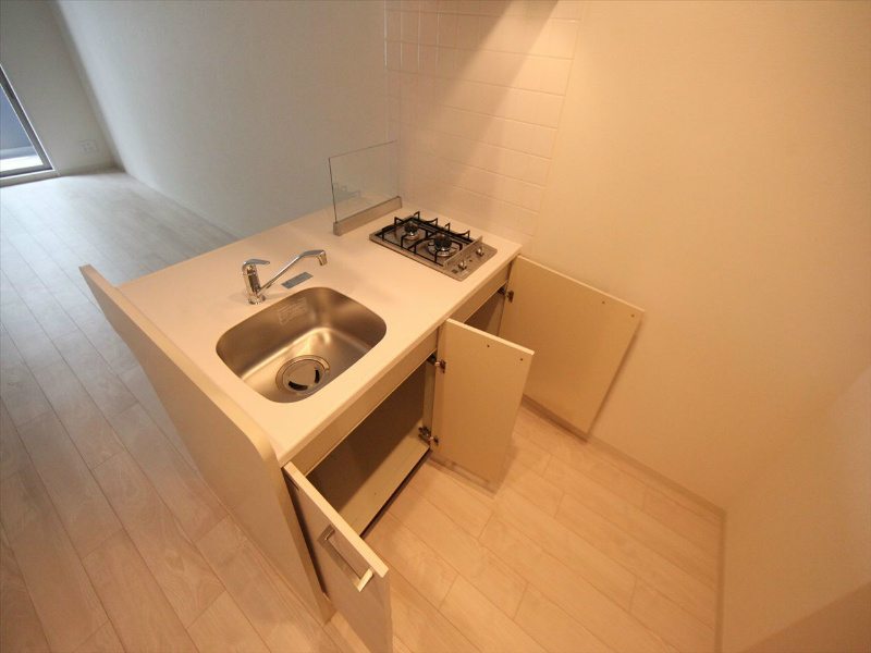 キッチン　システムキッチン（ガス2口）冷蔵庫・レンジ等ご用意できます