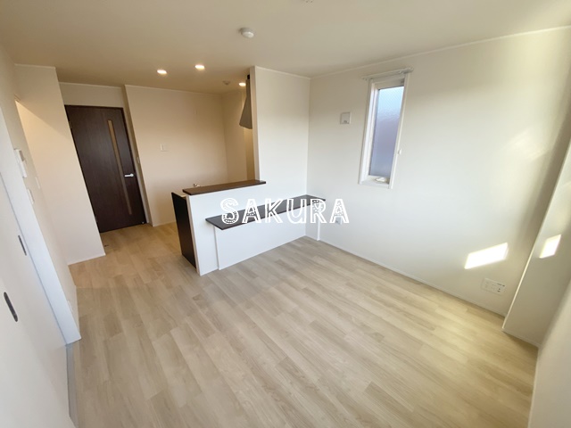 居室・リビング　開放感のあるゆったりとしたお部屋です♪