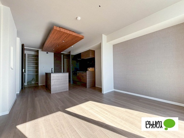 居室・リビング　建築中