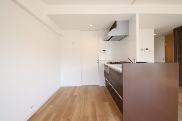 キッチン　※他部屋の参考写真です。