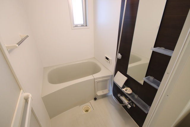 バス・シャワールーム　※他部屋の参考写真です。