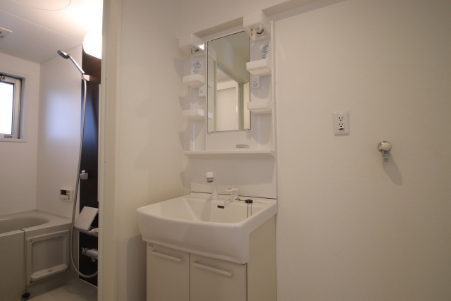 洗面設備　※他部屋の参考写真です。
