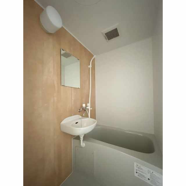 バス・シャワールーム　室内写真は別室参考写真です。