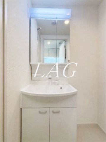 洗面設備　独立洗面台です。