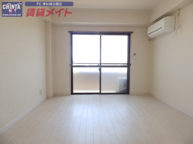 居室・リビング　同型