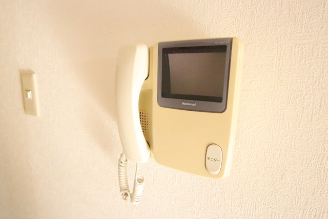 セキュリティ　顔が見えるＴＶインターホン