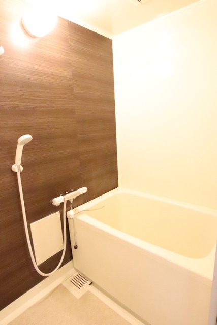 バス・シャワールーム　お風呂です。