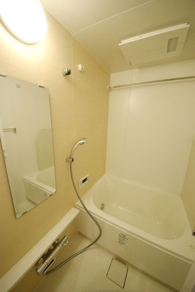 バス・シャワールーム　バス