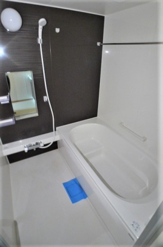 バス・シャワールーム　※他号室の写真です。